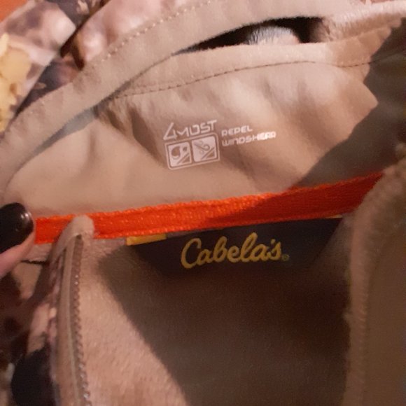 CABELLAS windshear Vest•Like new• - Picture 8 of 9